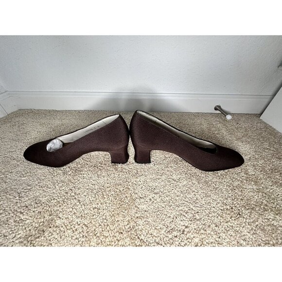 Stuart Weitzman Choc Brown Fabric Round Square Toe Curved Block Heel Pumps. 7M - Picture 3 of 11